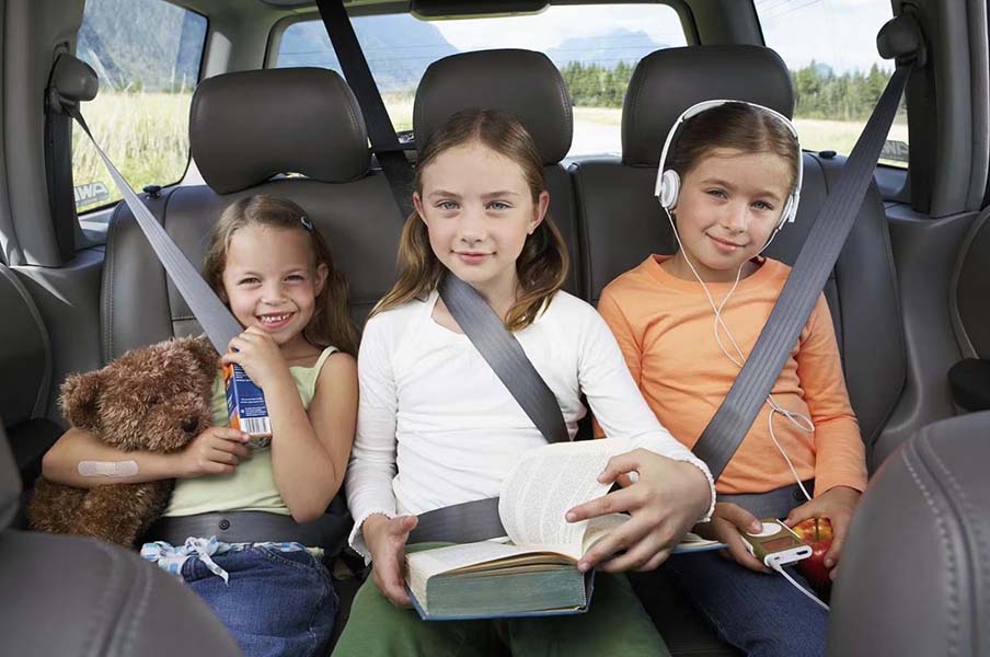 10 Items Parents Should Keep in their Car Rental